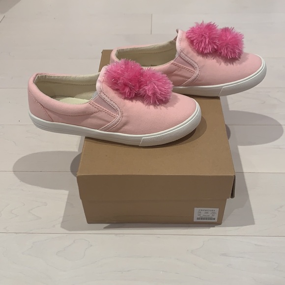 NEW lN BOX!  J Crew girls Pom Pom sneakers - size 2 - Picture 1 of 10